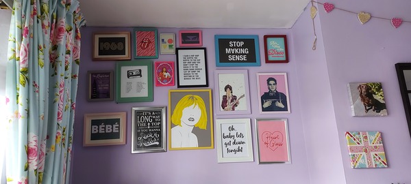 Show me your gallery walls and help me with mine, please!!