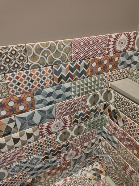 What colour grout?