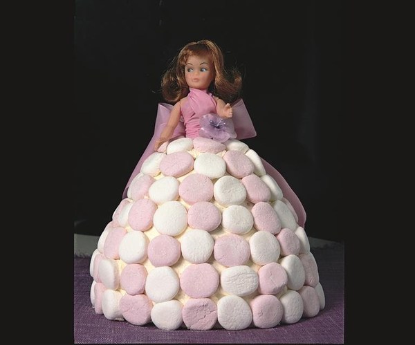 Children’s birthday cakes from 80s