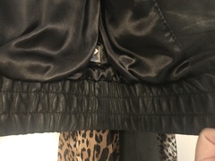 Adjusting leather jacket (waist)?