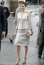 Royal Style - Leti loves a linear look, but Maxima's mantra is more!