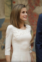 Royal Style - Leti loves a linear look, but Maxima's mantra is more!