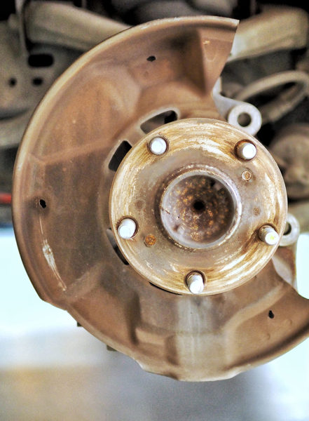 Car trouble! Any mechanics or knowledgeable car people about?