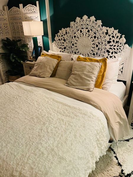 To ask what your bedroom looks like?