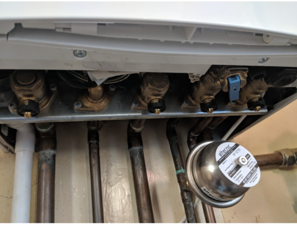 Boiler seemingly has no means of repressurising it