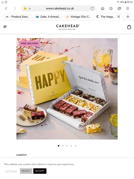 Cake.   A thread about cake.  Help needed, please.  Cake related.  Only read if you care about cake