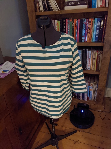 Stitch and bitch thread #3 Sewing is harder than it seams