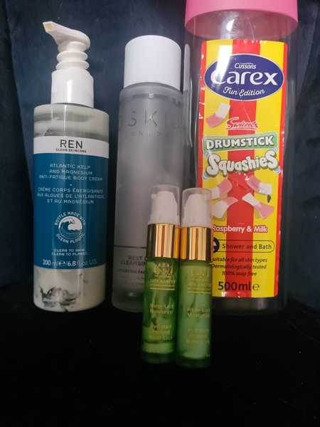 Beauty addicts anonymous! A wonderful community of hoarders!