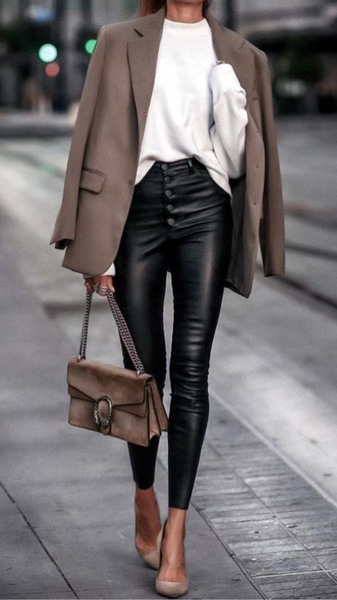 Help me find this outfit!