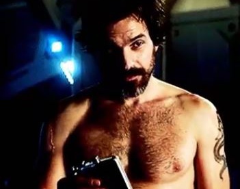 Swagger Inn 170. Autumn is here with a vengeance.  I think we'll just hide under the duvet --with HBFs-- until Spring.