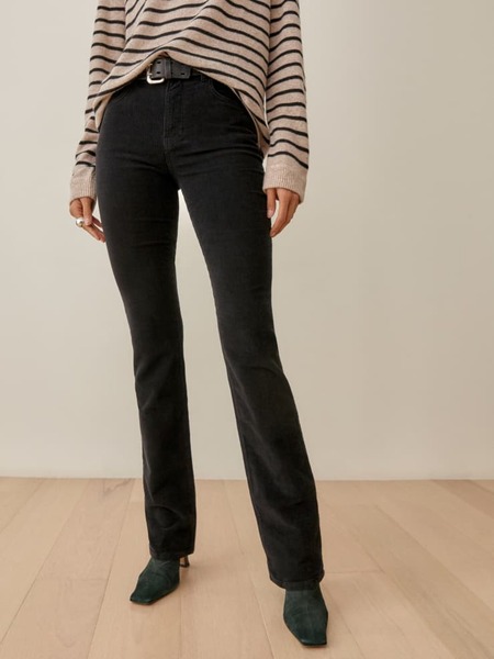 Can boots be worn with non skinny trousers?