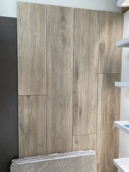 Floor tiles in bedroom?