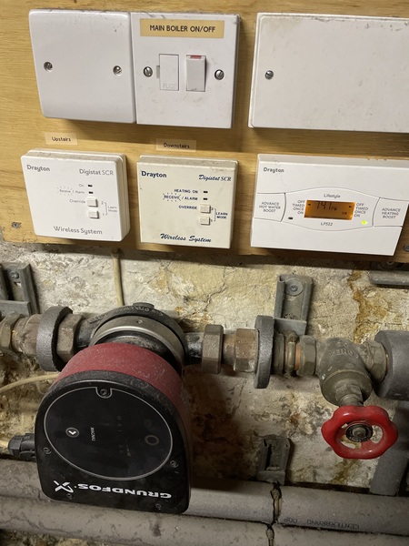 Shower issue, can anyone help me understand?