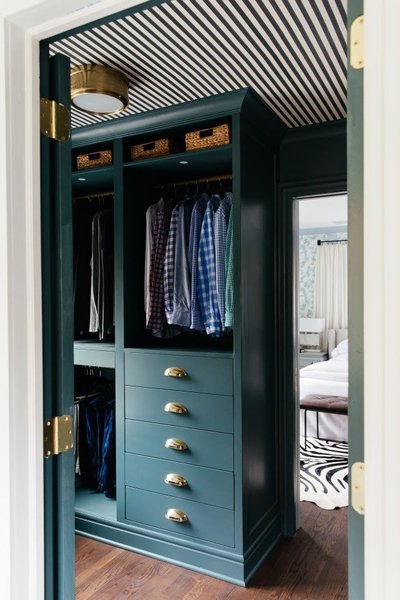 Walk in wardrobes