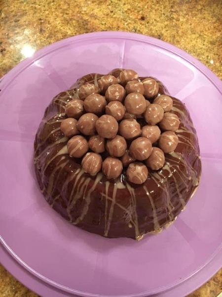 Show me your Bundt tins and cakes please!