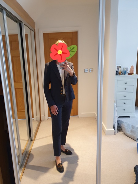 Meeting some incredibly senior people at work.. outfit needed!
