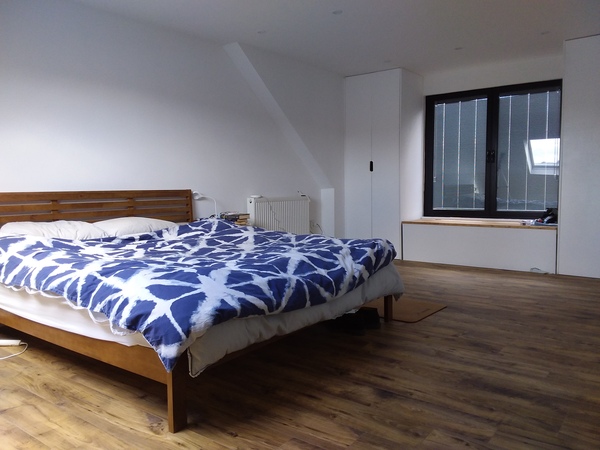 To ask what your bedroom looks like?