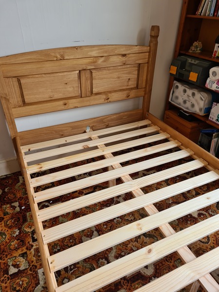 Any (aspiring) minimalists about?