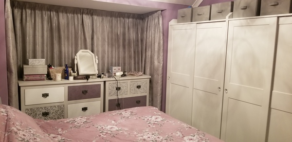 To ask what your bedroom looks like?