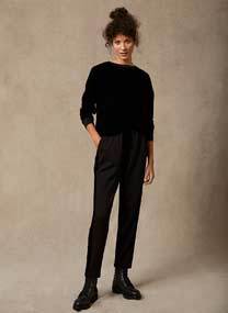 Can boots be worn with non skinny trousers?