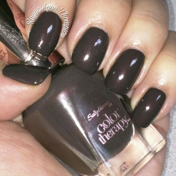 Brown / taupe nail polish for autumn