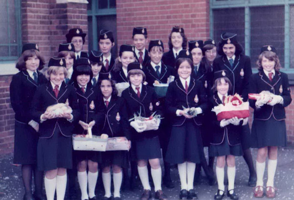 AIBU to think this uniform policy is wrong