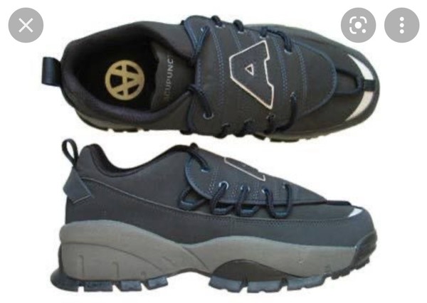 Help me with this year 2000 (ish) trainer brand