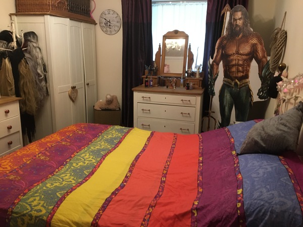 To ask what your bedroom looks like?