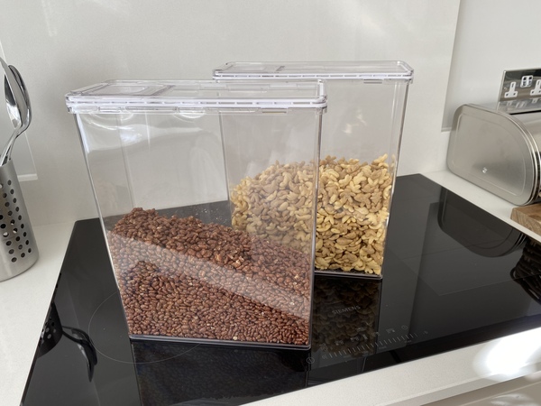 Decluttering one item a day thread number 19 – running out of ideas for original titles