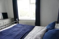 To ask what your bedroom looks like?
