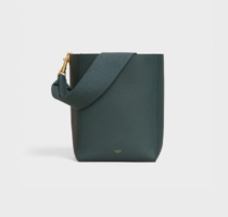 Les Parisiennes des Mamansnet: Do not ask the kock about les préservatifs in the food.