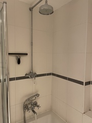 Shower issue, can anyone help me understand?