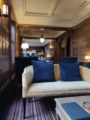 Nice hotel in York for me and mother, 86