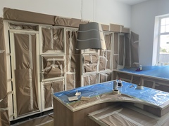 Hand painting kitchen units vs professional spray
