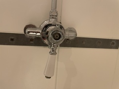 Shower issue, can anyone help me understand?