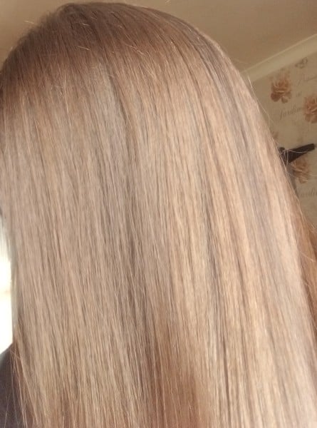 To be considering lightening my dark hair using honey