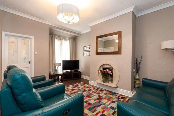 Carpet colour for busy lounge