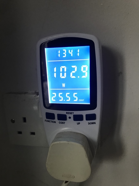 Fridge freezer costing £20 per day to run?