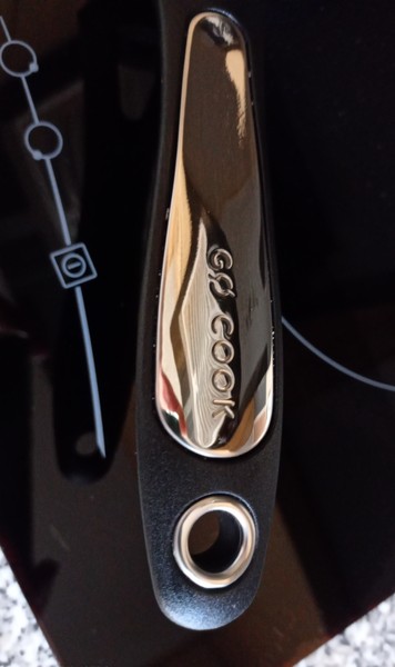 Come hither for a boring thread on frying pans!