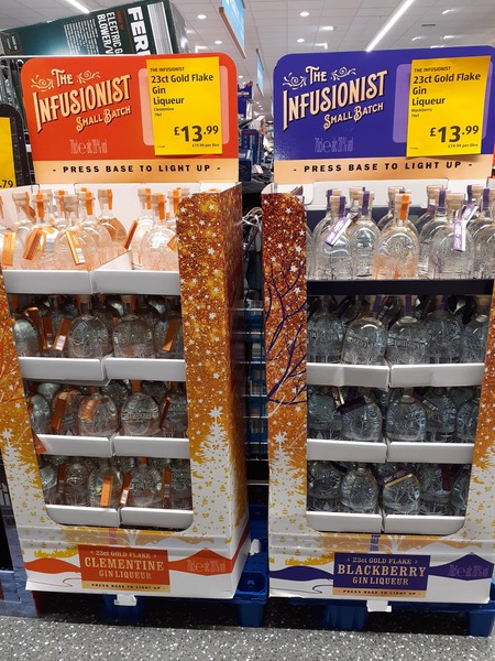 Thread 23 - the one with the massage gin