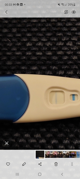Clearblue evap or positive? Help!!