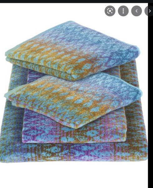 to ask you to help me choose some towels?