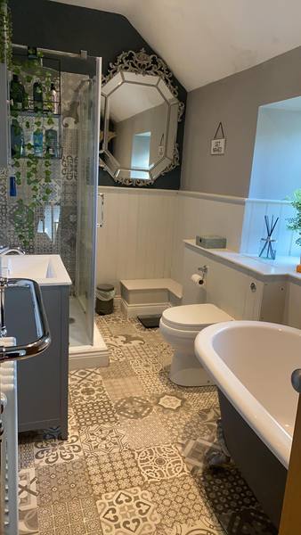 Fully tiled bathrooms - pros and cons