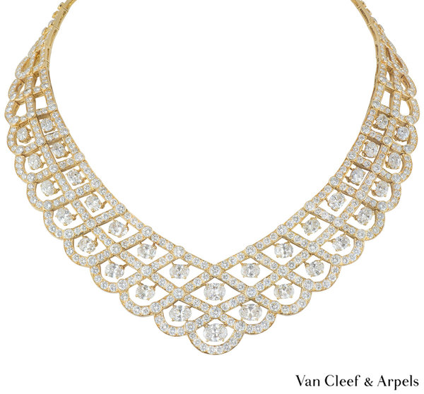 A universal necklace you can always wear?