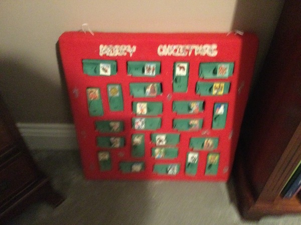Early Christmas decorations = working class