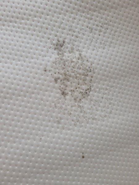 What's this and how to clean it?