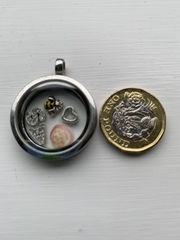 Please help me find an impossibly tiny box