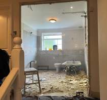 Fully tiled bathrooms - pros and cons