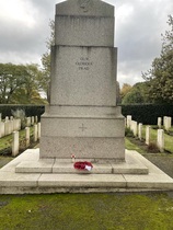 Anyone going near Richmond Cemetery (Surrey) before Remembrance Sunday?