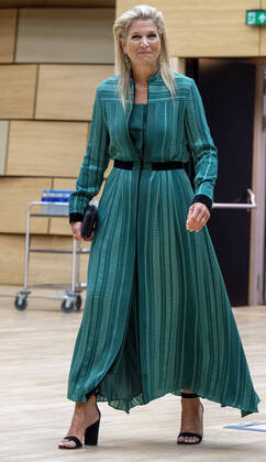 Blessed Be The Royal Pants, but We Shall Inherit the Tiaras!